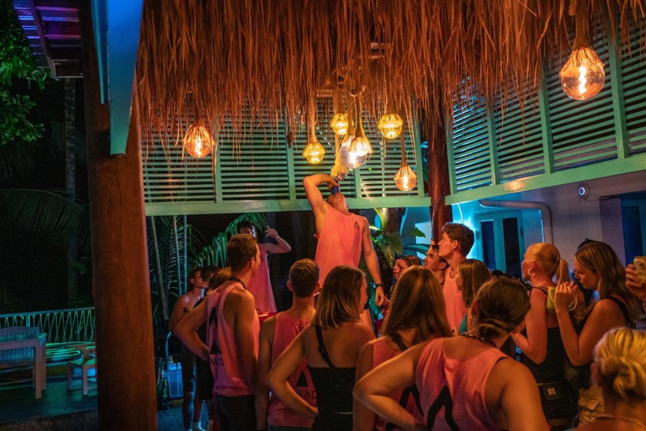 Hostel Nomads Ao Nang Exteriér fotografie